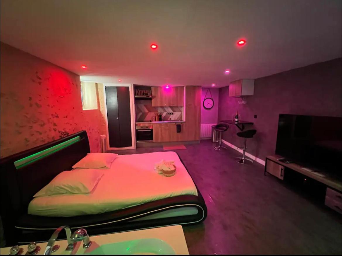 Love Queen Spa Detente Μπλουά Εξωτερικό φωτογραφία